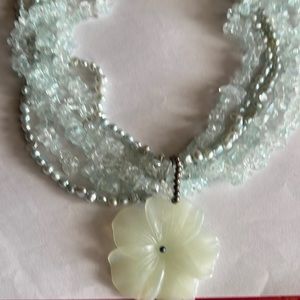 Sterling Silver Freshwater pearls & crystal necklace.